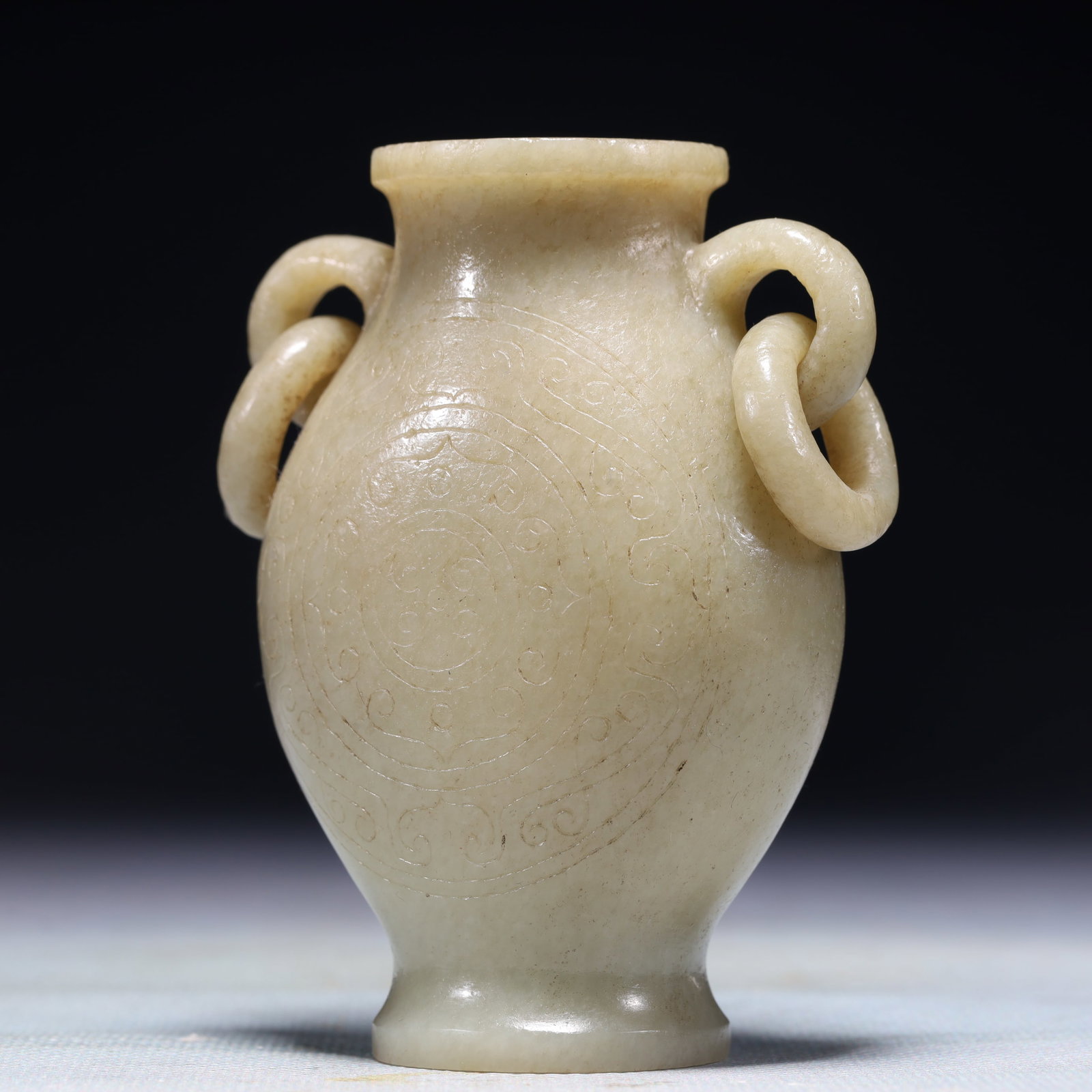 An Exquisite White Jade Double-Ears Vase - 3