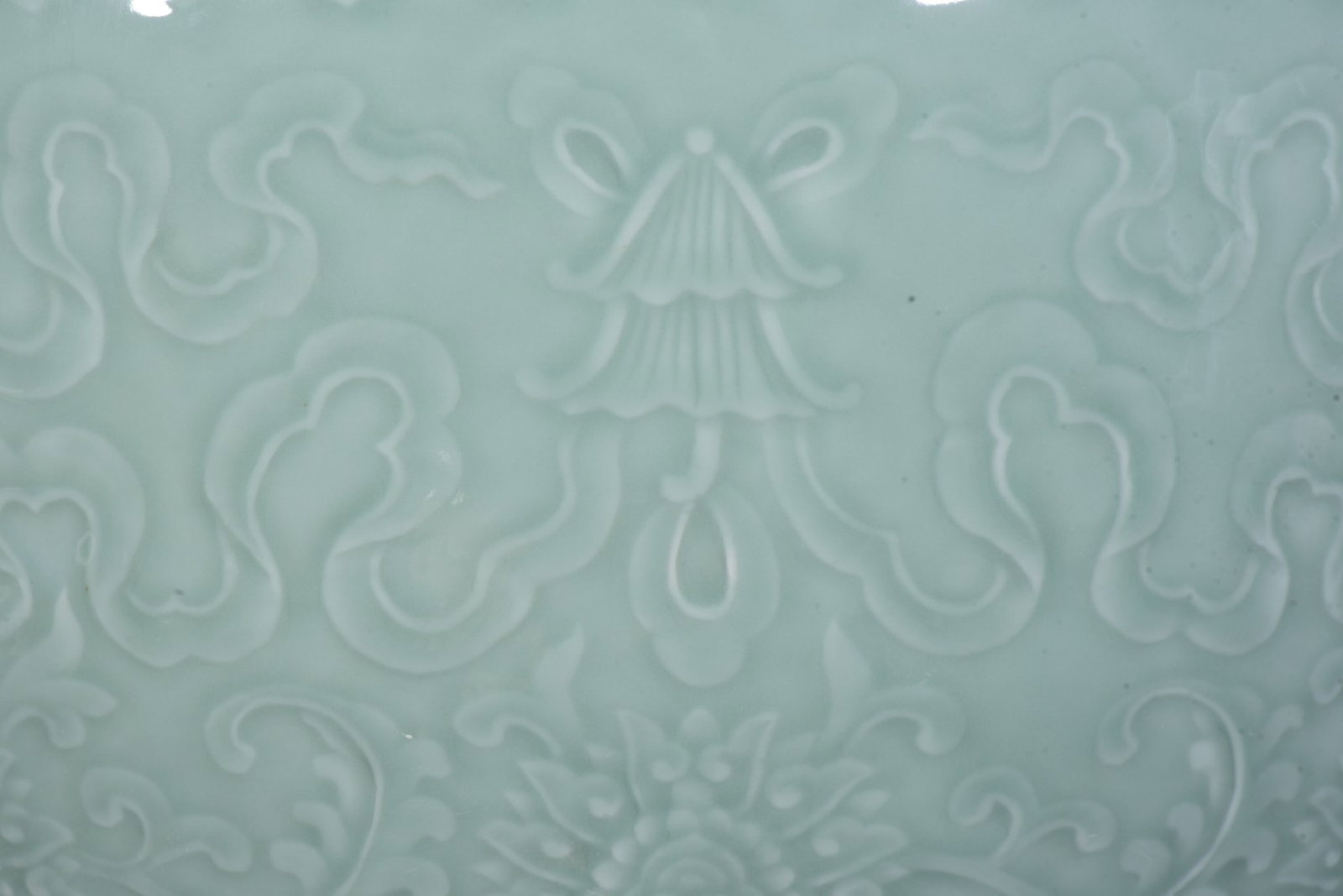 A Huge Celadon Glazed Lotus Pattern Double-Ears Vase - 6