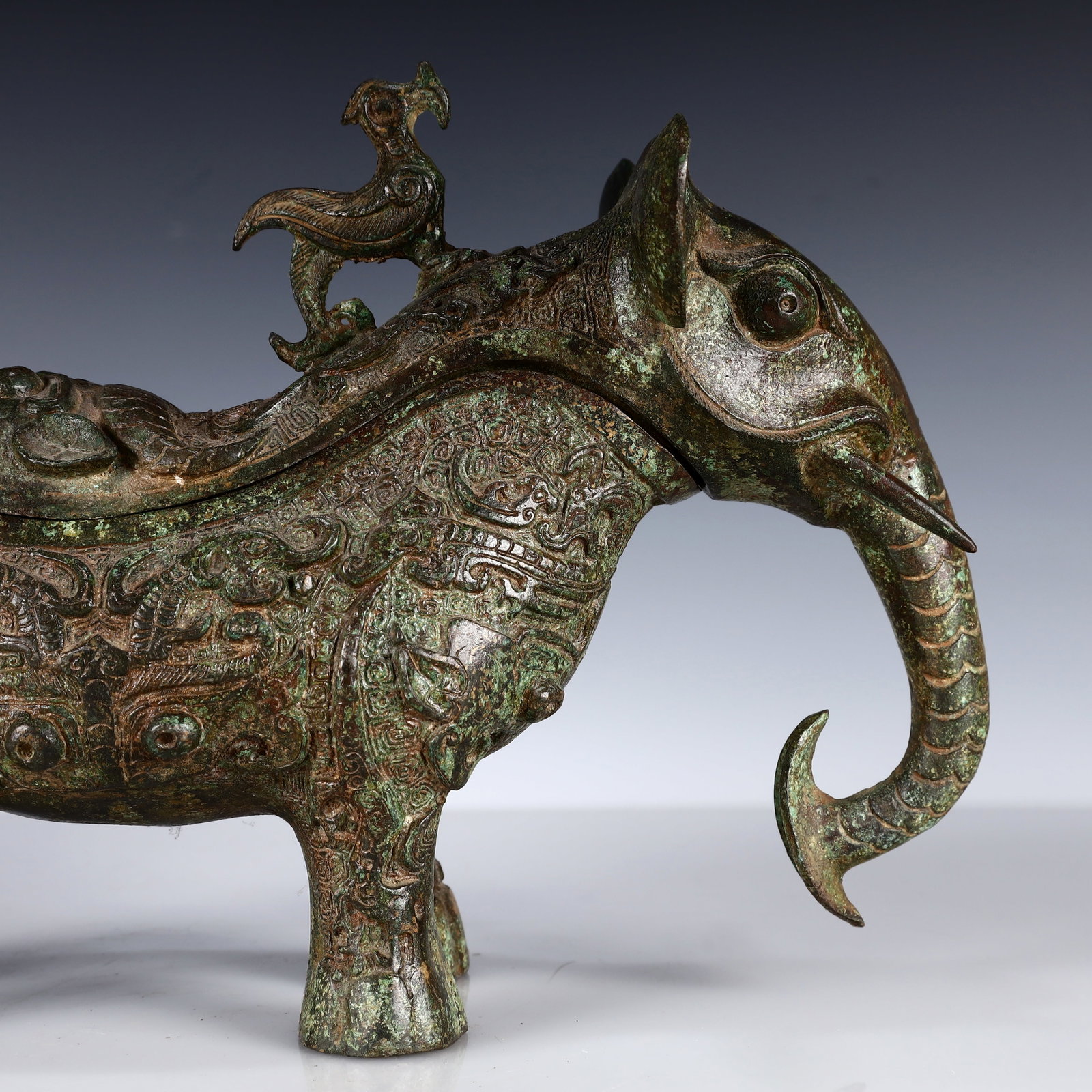 A Rare Bronze Elephant Cup - 11