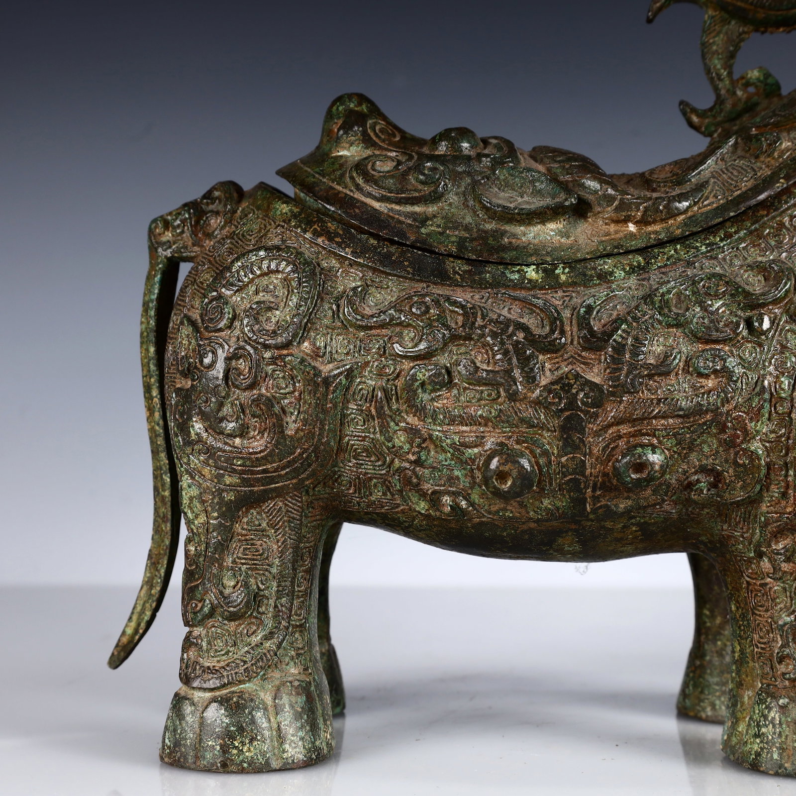 A Rare Bronze Elephant Cup - 12