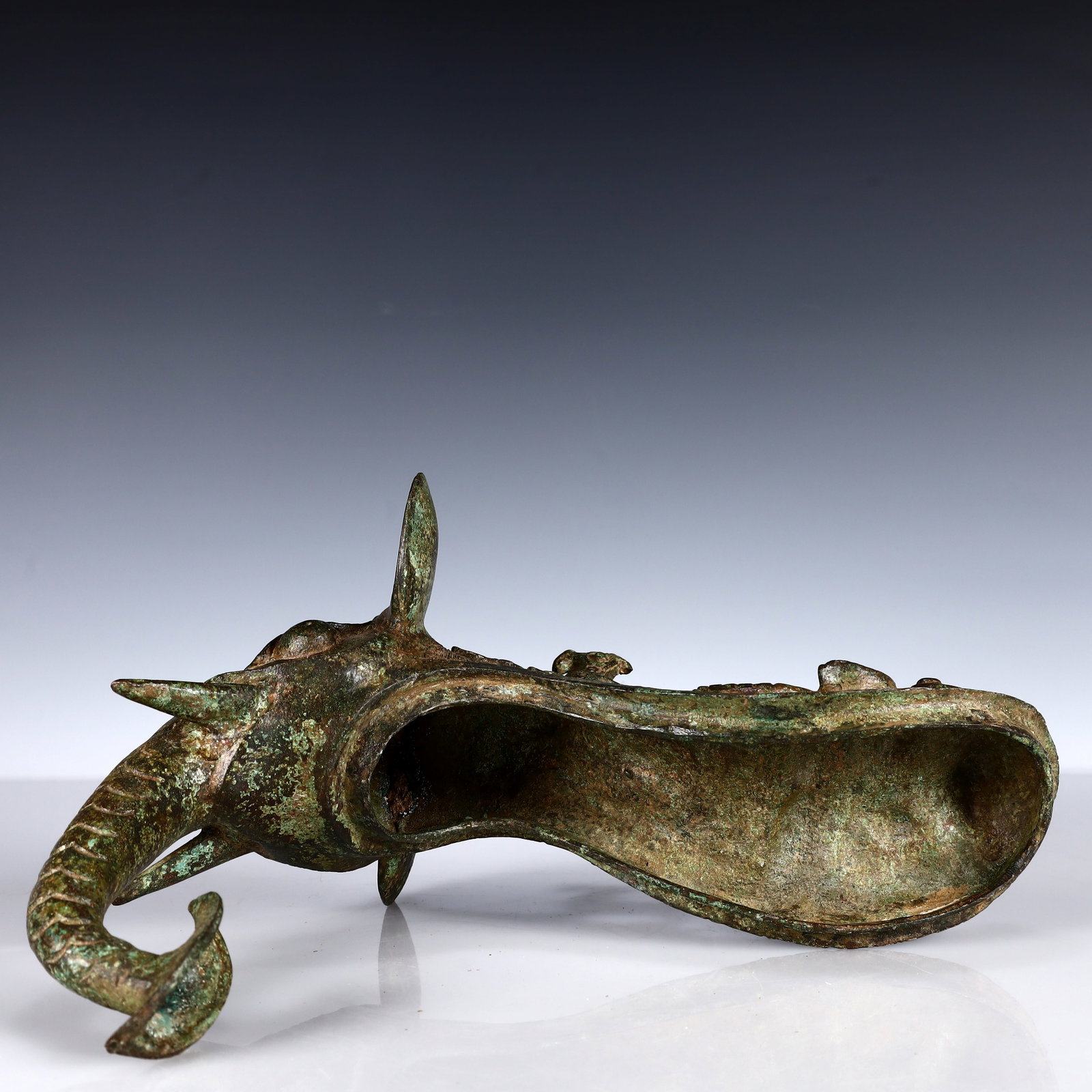 A Rare Bronze Elephant Cup - 16