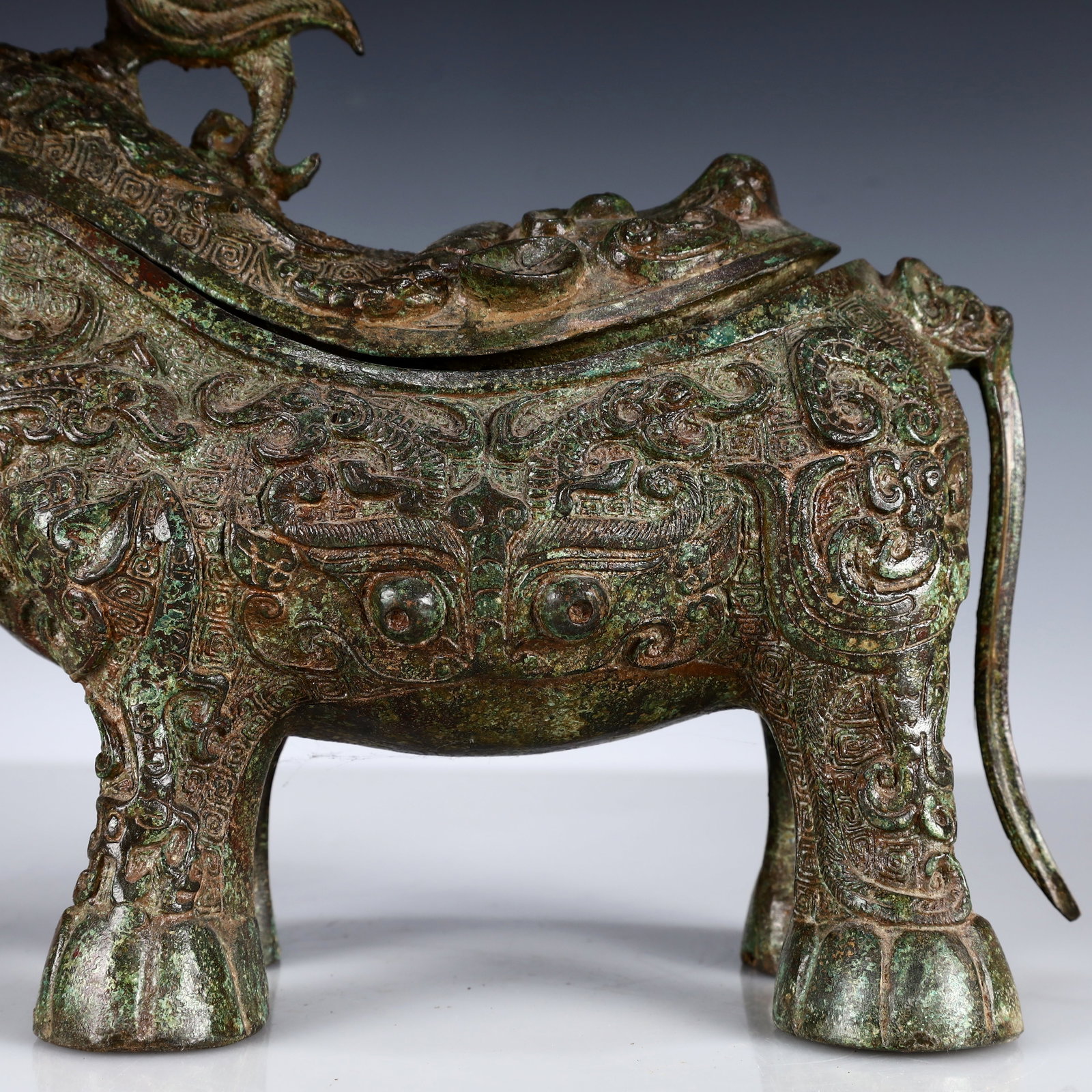 A Rare Bronze Elephant Cup - 4