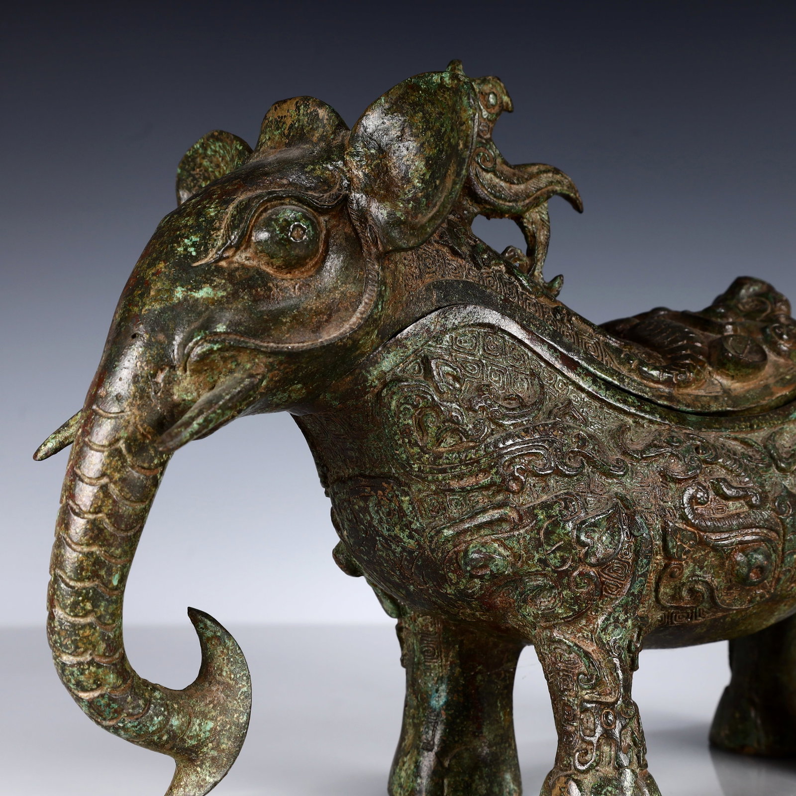 A Rare Bronze Elephant Cup - 6