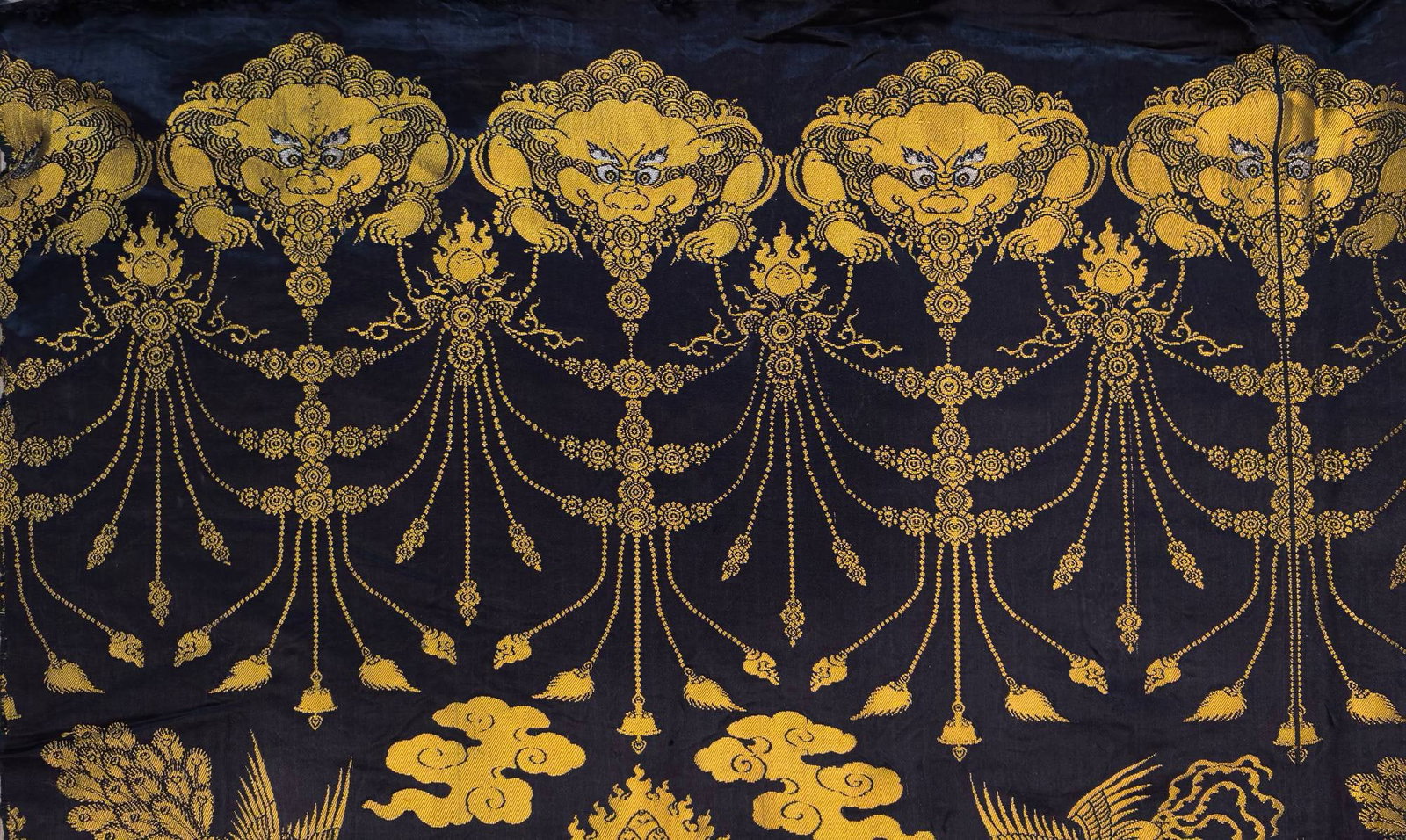 A Rare Dragon and Eight Treasures Pattern Brocade - 5