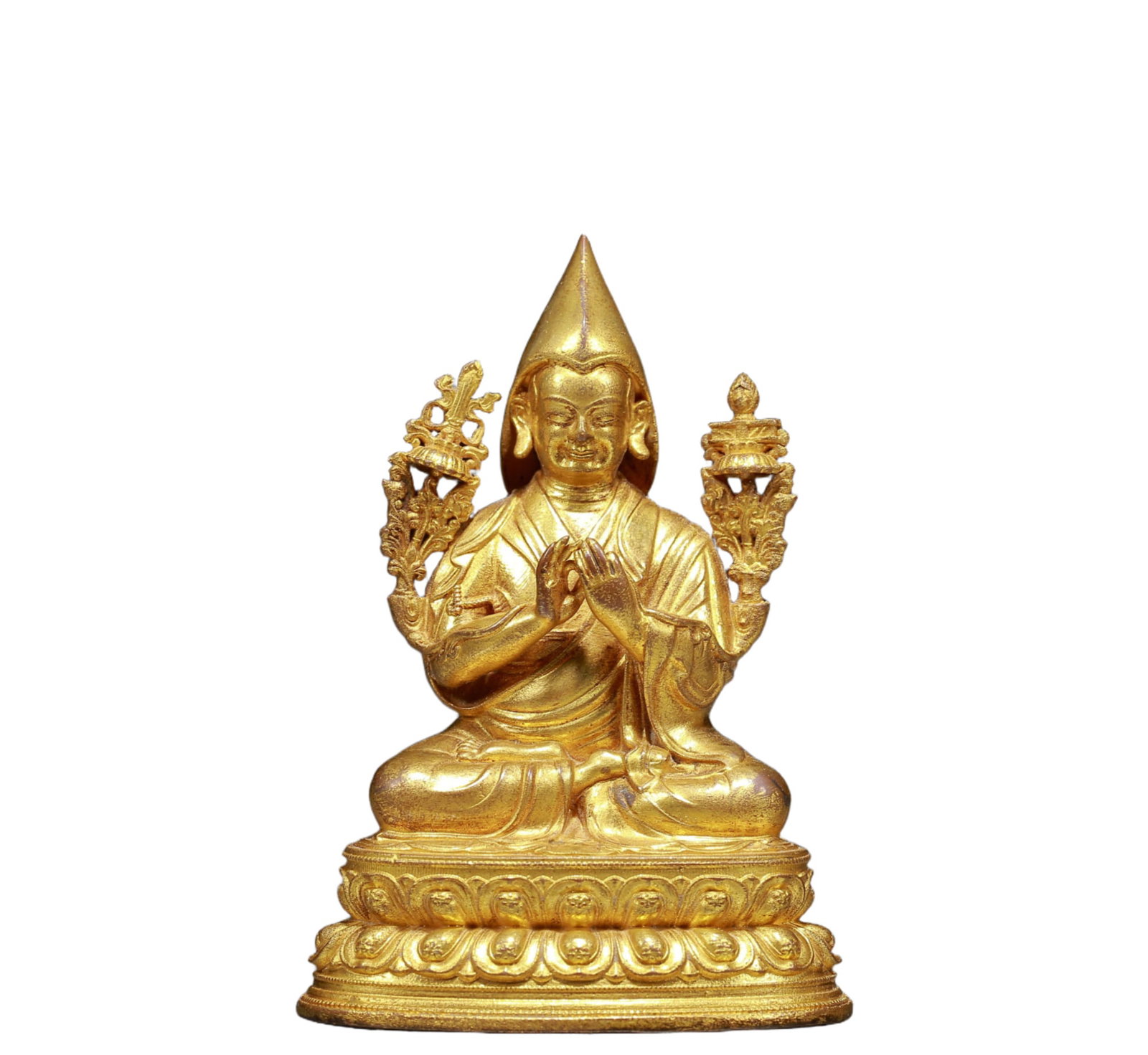 A Solemn Gilt Bronze Statue of Guru: A Solemn Gilt Bronze Statue of Guru,Ming Dynasty, China,Size:2.8inx2inx3.9in,Weight:290g 铜鎏金上师像，明代