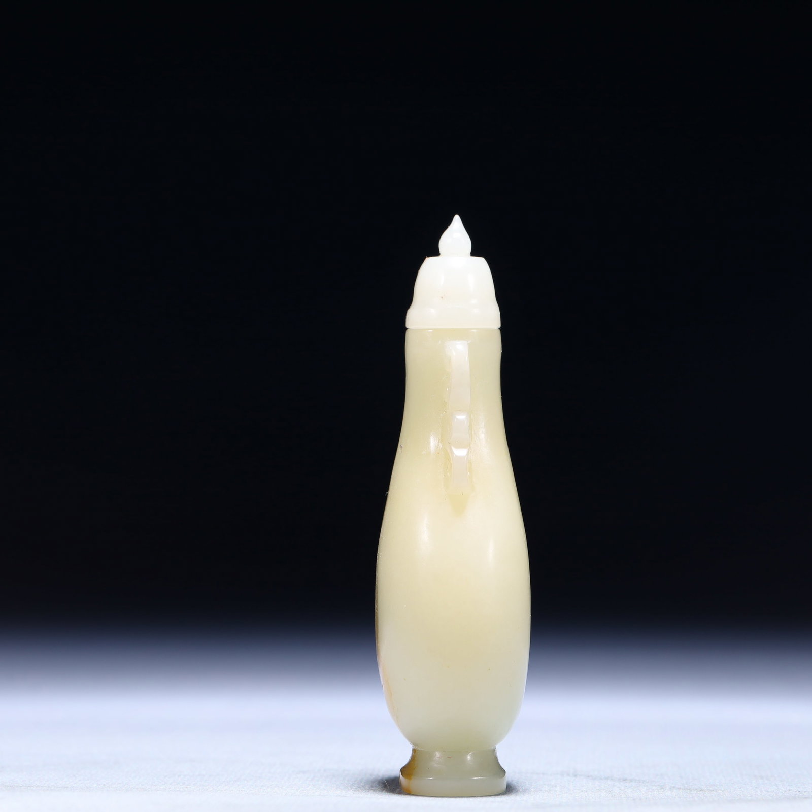 An Exquisite White Jade Double-Ears Bottle - 3