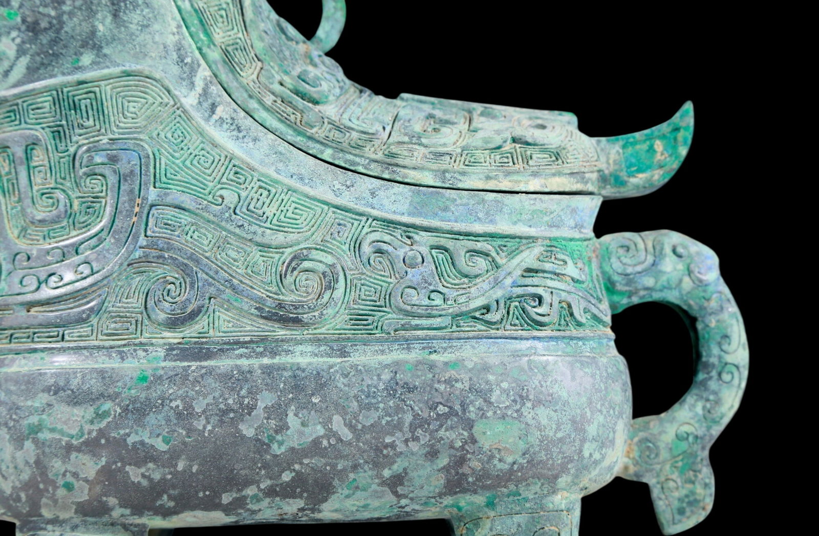 A precious bronze ewer with auspicious animal patterns - 7