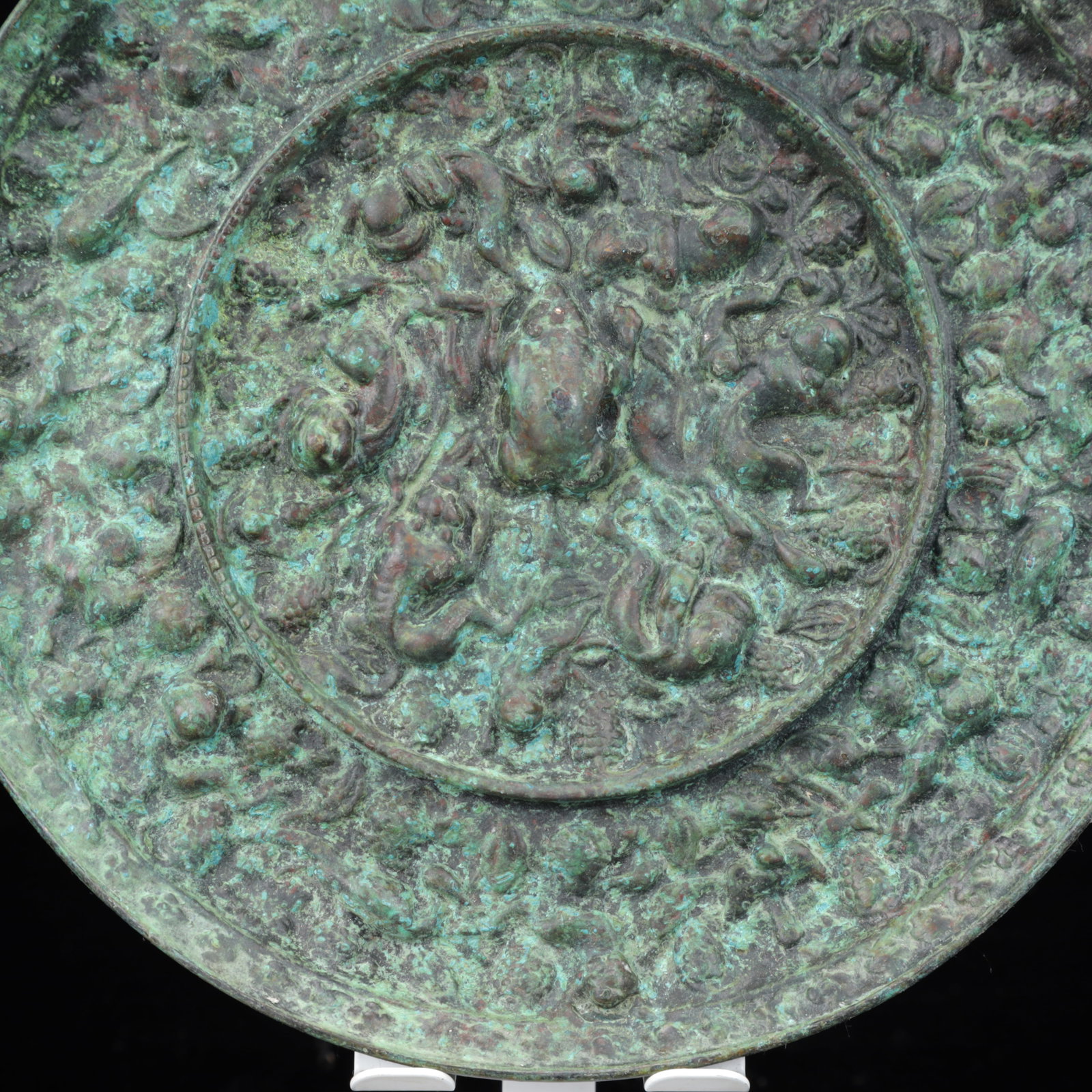 An Archaic Bronze Animal Pattern Round Mirror - 5