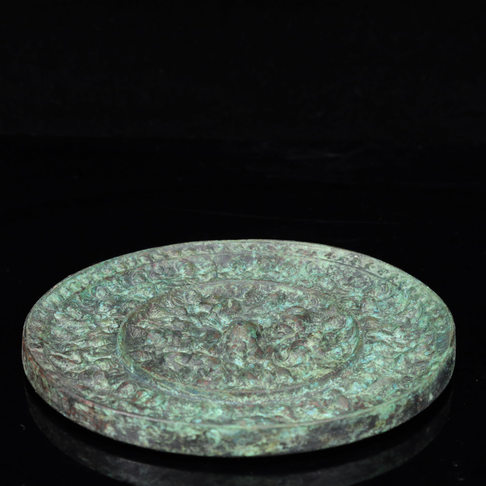 An Archaic Bronze Animal Pattern Round Mirror - 9
