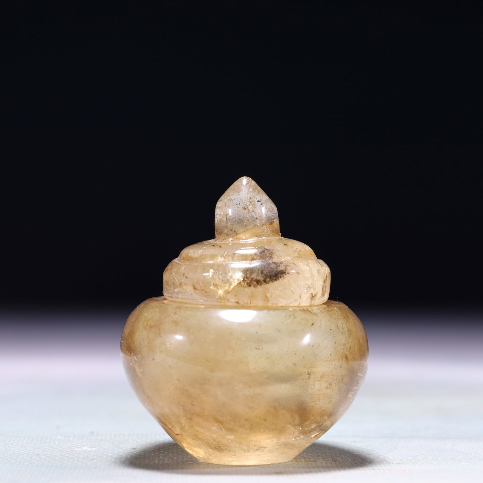 An Exquisite Crystal Jar with Cover - 3