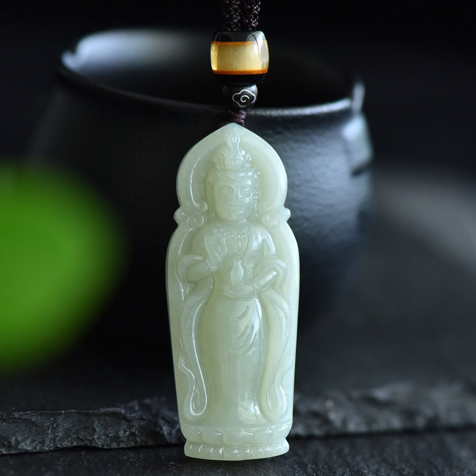 An Exquisite Greenish Jade Avalokitesvara Pendant: An Exquisite Greenish Jade Avalokitesvara Pendant,Size:56mmx22mm 青白玉观音像吊坠