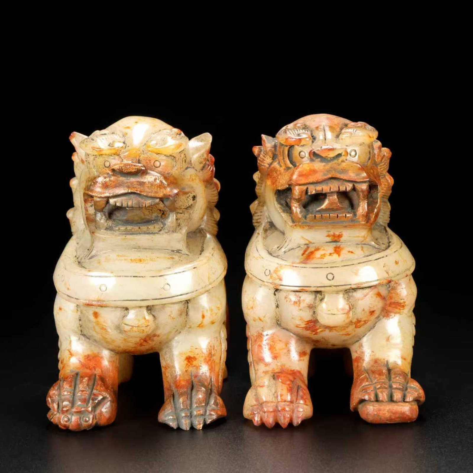 A Pair of Exquisite White Jade Lion Ornaments (1 of 9)
