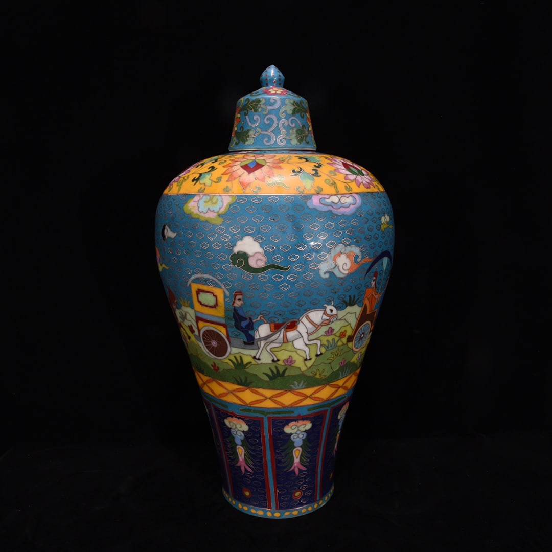 A Exquisite Enamel Character and Story Pattern Vase: A Exquisite Enamel Character and Story Pattern Vase,Qing Dynasty, China,Size:20.1inx11in 珐琅彩人物故事纹瓶,中国清代