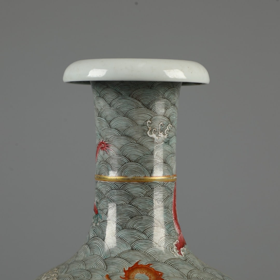 A Exquisite Iron-Red Dragon Pattern Vase - 2