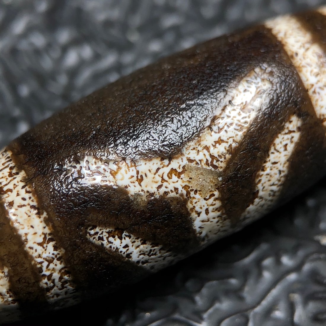 A Exquisite Two-Eye Dzi bead - 10