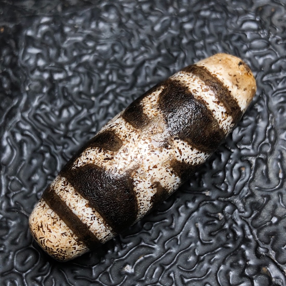 A Exquisite Two-Eye Dzi bead - 2