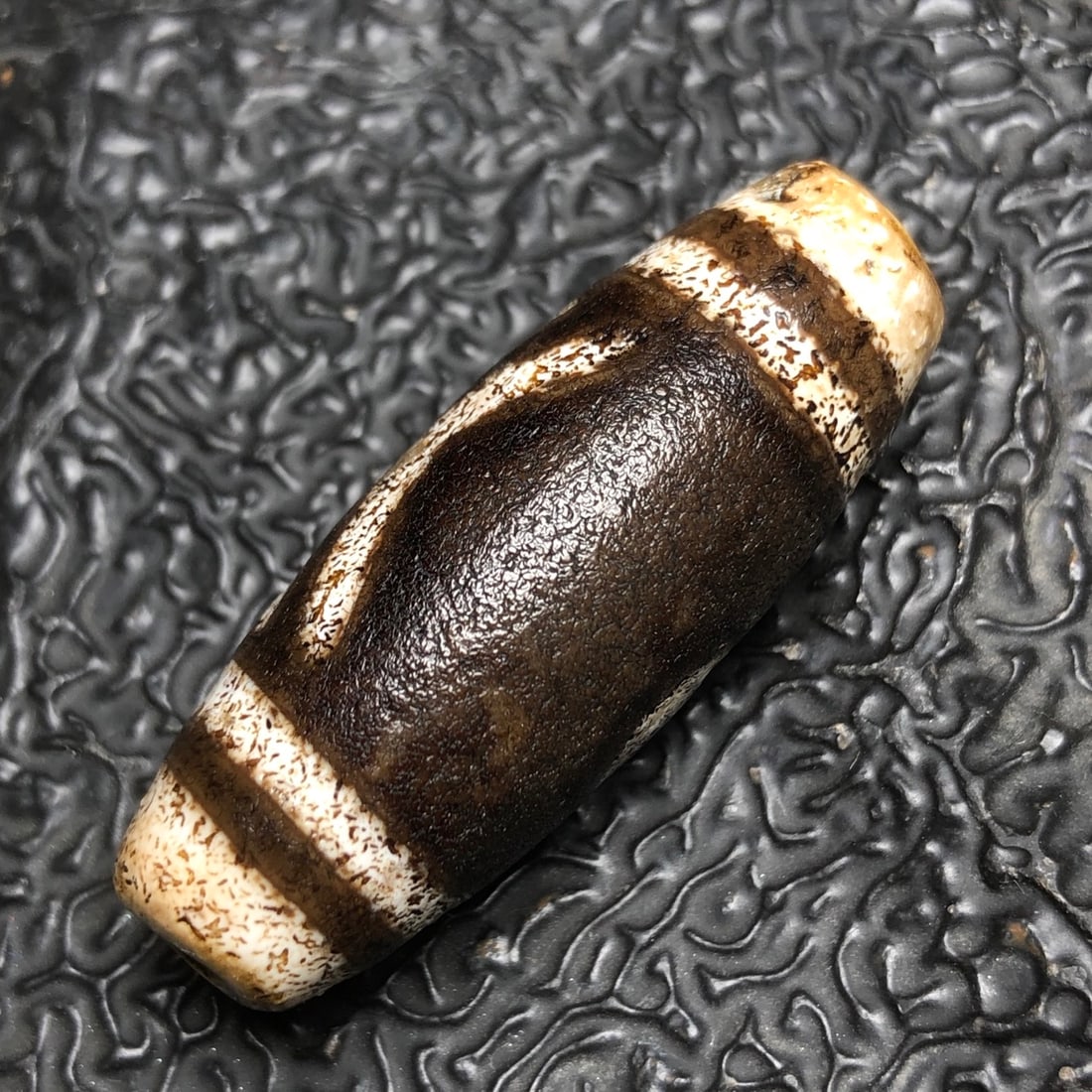 A Exquisite Two-Eye Dzi bead - 4