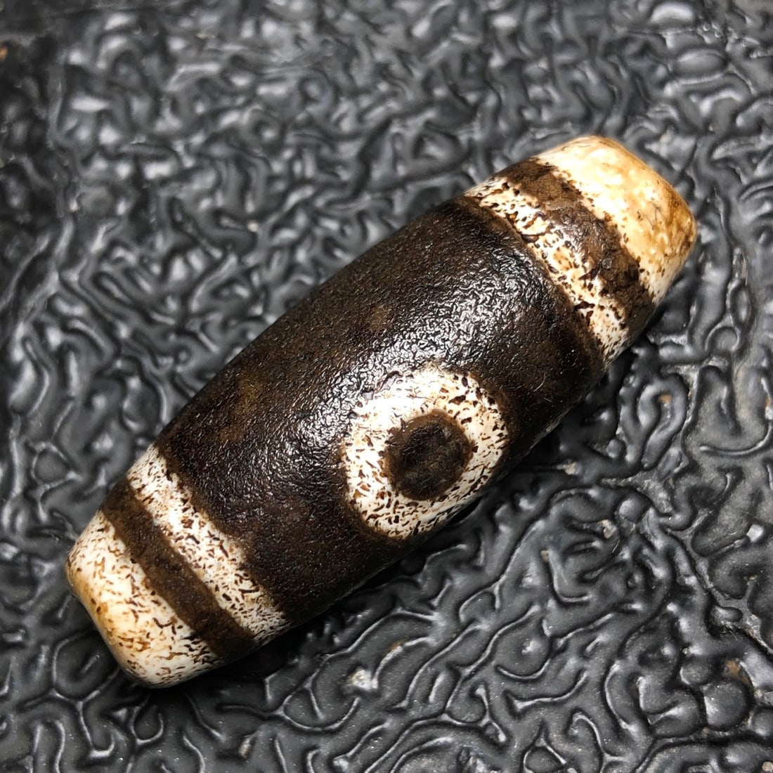 A Exquisite Two-Eye Dzi bead - 5