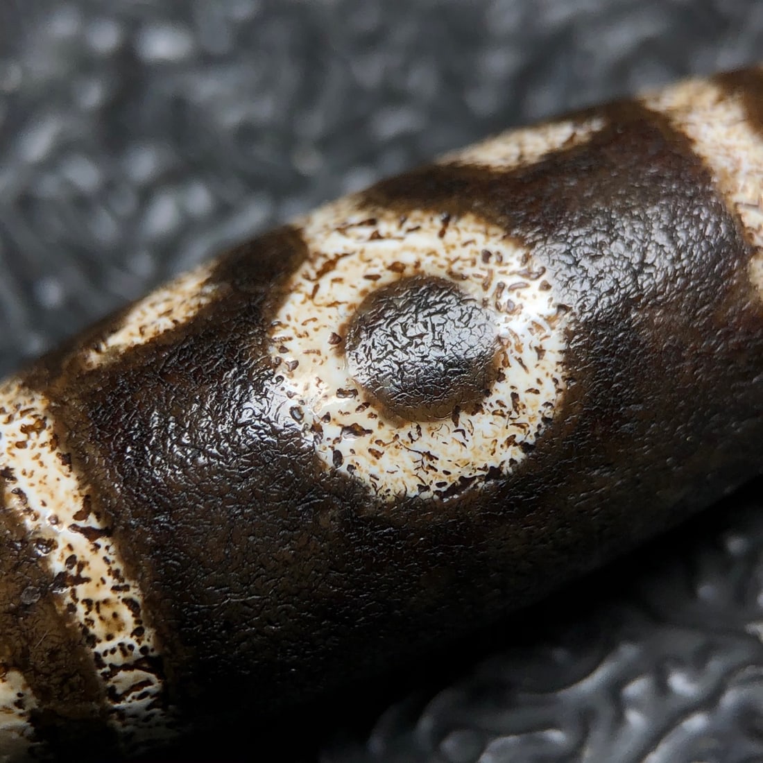 A Exquisite Two-Eye Dzi bead - 8