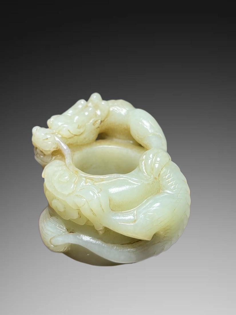 A Exquisite Hotan Jade Dragon Pattern Thumb Ring - 6