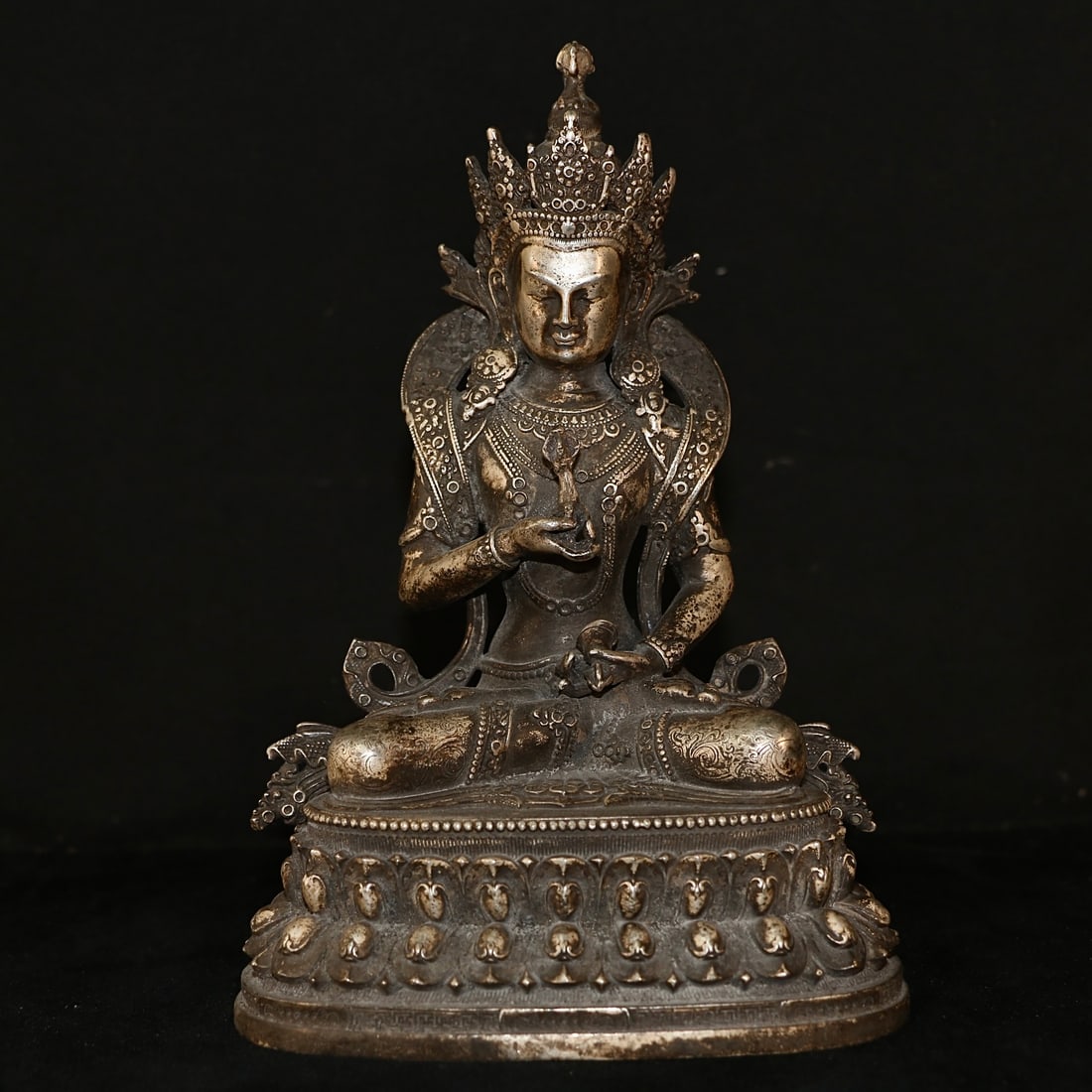 A Exquisite Silver-Gilt Copper Buddha Statue Ornament (1 of 9)