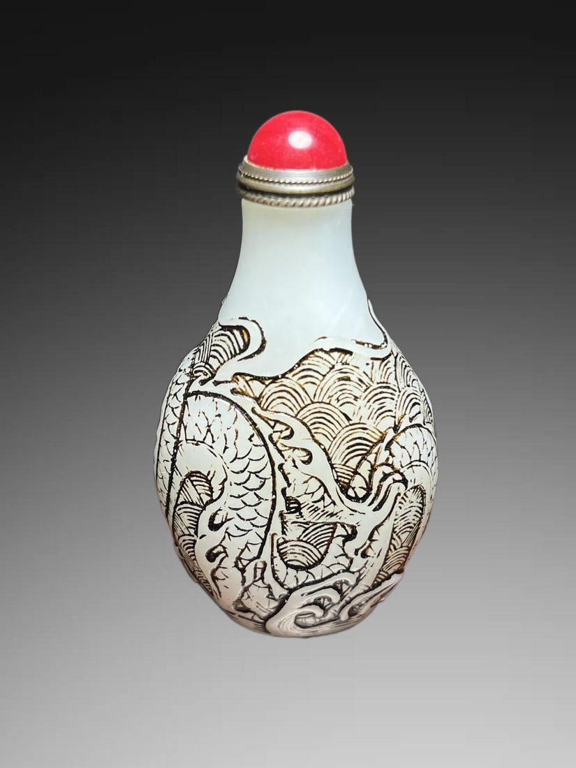 A Exquisite Hotan Jade Dragon Pattern Snuff Bottle - 5