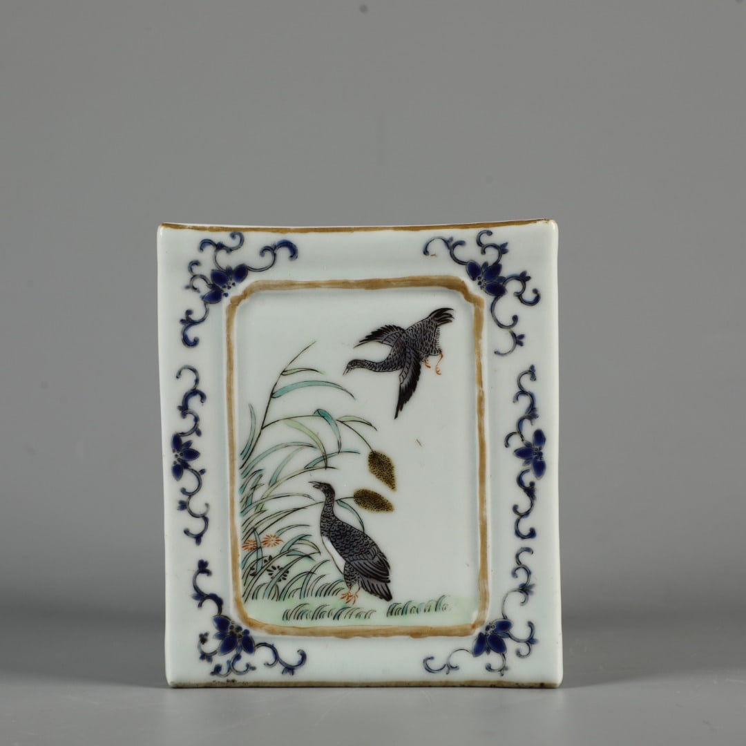 A Exquisite Famille-Rose Flower and Bird Pattern Brush Pot: A Exquisite Famille-Rose Flower and Bird Pattern Brush Pot,Qing Dynasty, China,Guangxu Six-character Mark,Size:4.7inx4.1in 粉彩花鸟纹笔筒,中国