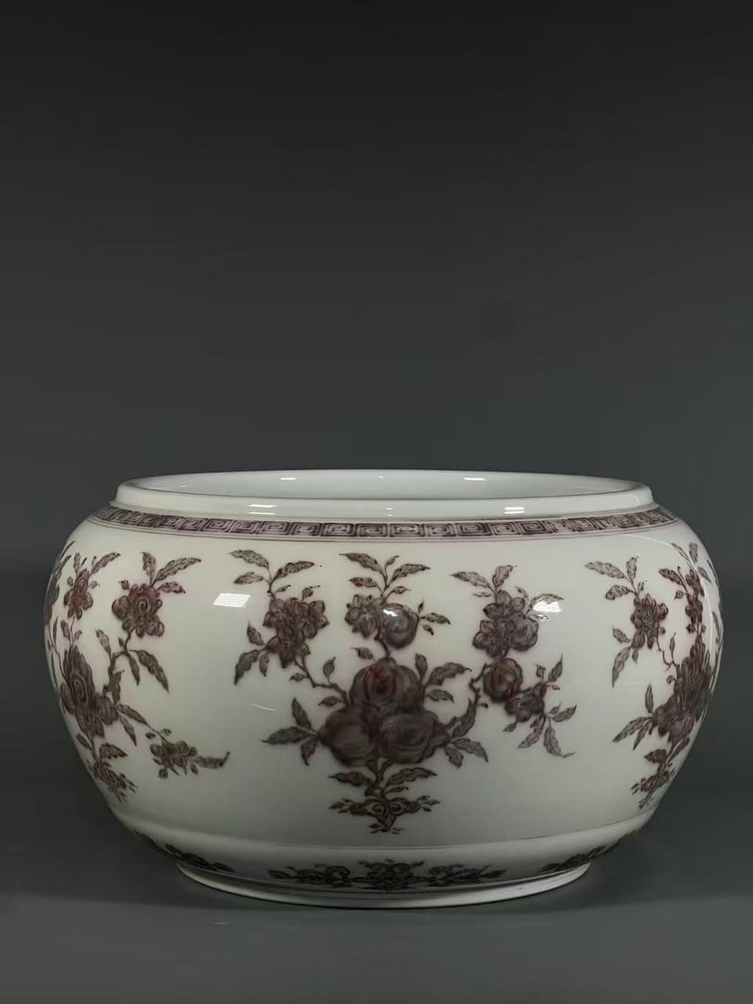 A Exquisite Underglaze-Red Flower and Fruit Pattern Vat (1 of 9)