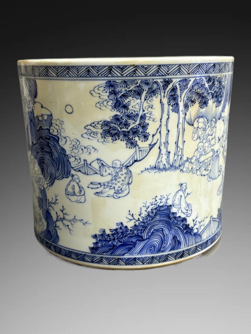 A Exquisite Blue and White Character and Story Pattern Brush Pot: An Exquisite Blue and White Character and Story Pattern Brush Pot,Qing Dynasty, China,Kangxi Six-character Mark,Size:6.8in×7.9in 青花人物故事笔斗,&