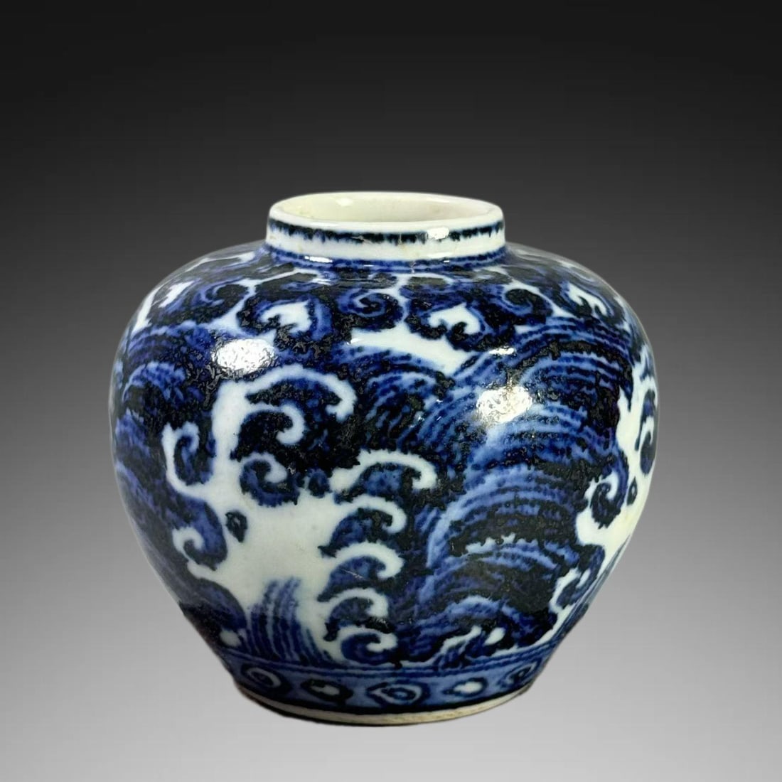 A Exquisite Blue and White Seawater Pattern Jar: A Exquisite Blue and White Seawater Pattern Jar,Ming Dynasty, China,Size:2.9inx2.8in 青花海水纹罐,中国明代