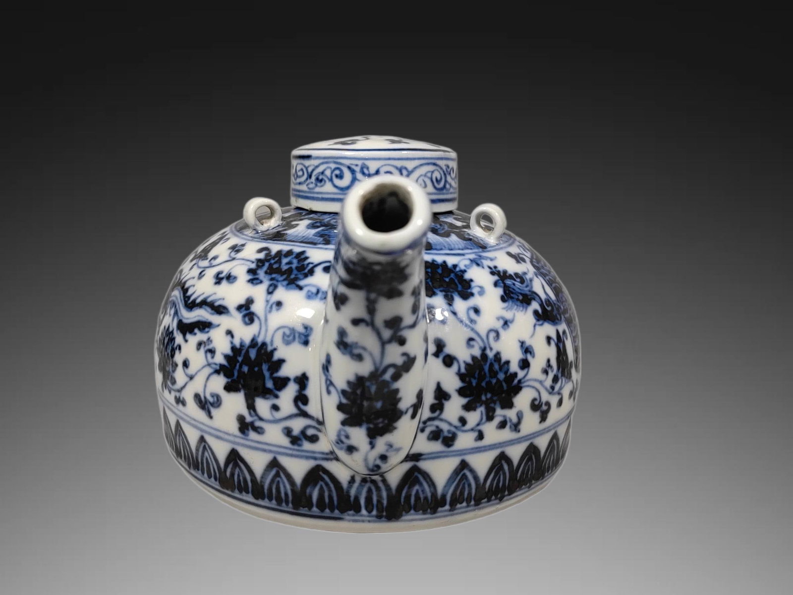 A Exquisite Blue and White Phoenix Pattern Ewer - 2