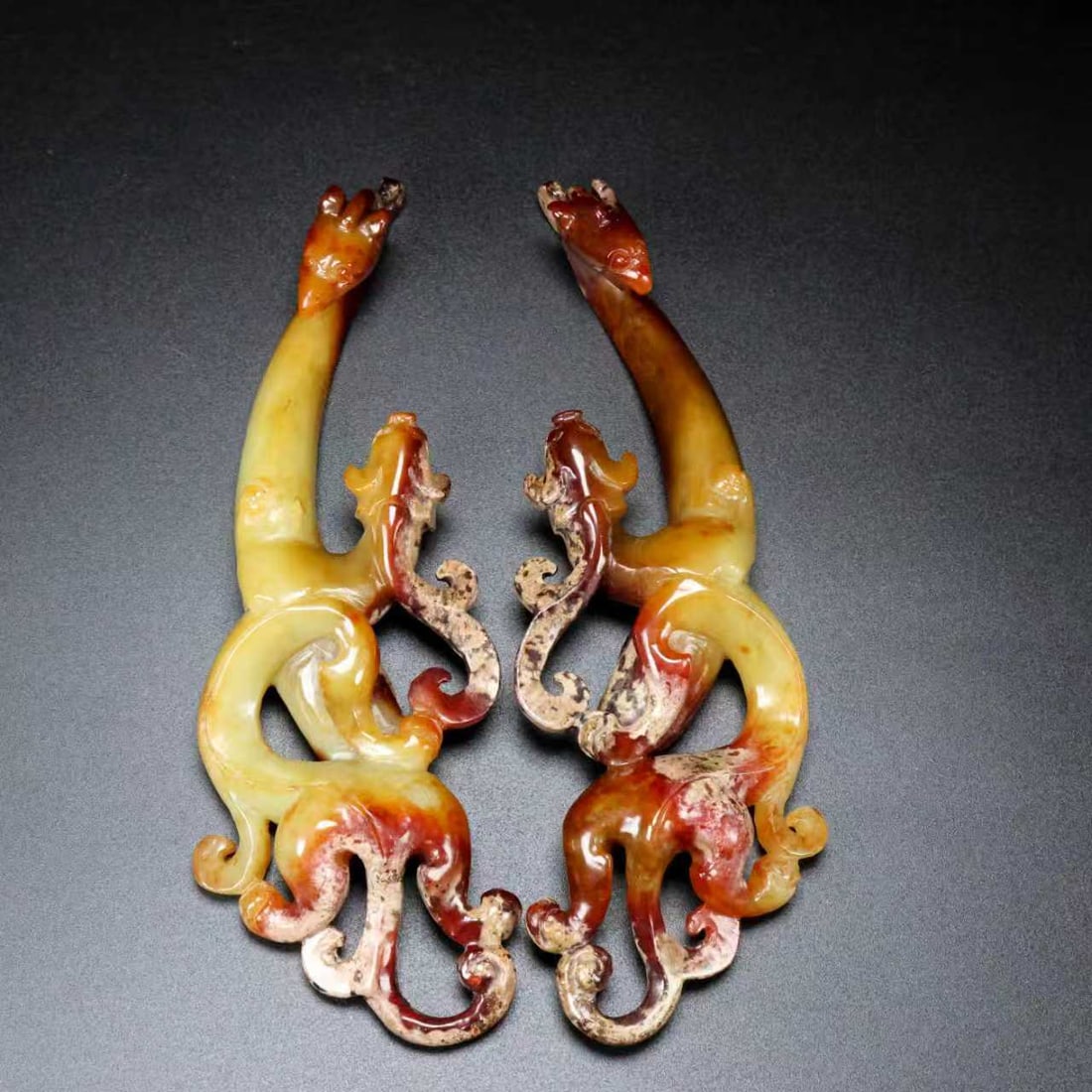 A pair of Exquisite Hotan Jade Auspicious Beast Ornament (1 of 9)