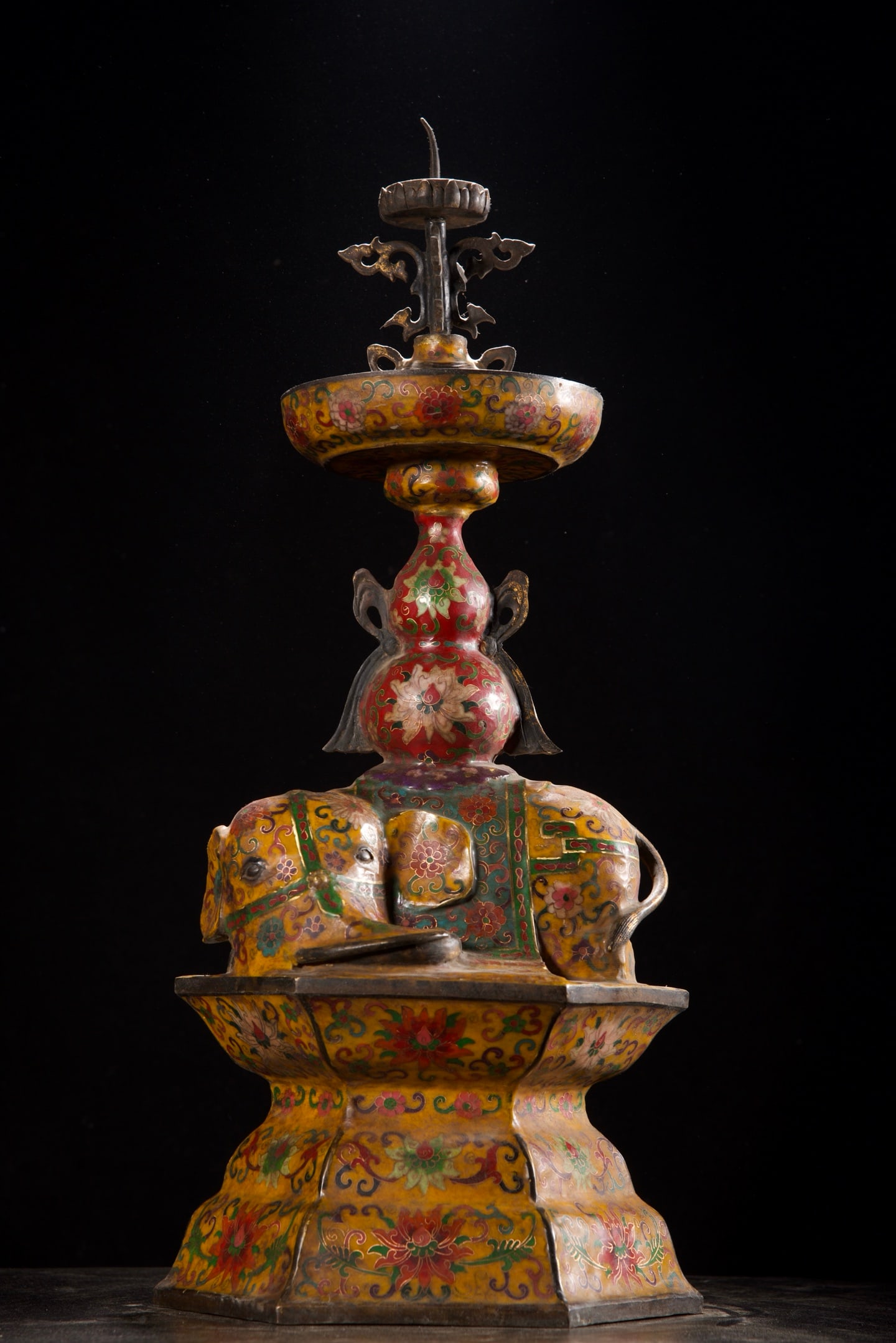 A Exquisite Cloisonne Lotus Pattern Candlestick: An Exquisite Cloisonne Lotus Pattern Candlestick,Qing Dynasty, China,Qianlong Four-character Mark,Size:24.8inx11.4inx11.4in,Weight:10525g 景泰蓝缠枝莲纹୉
