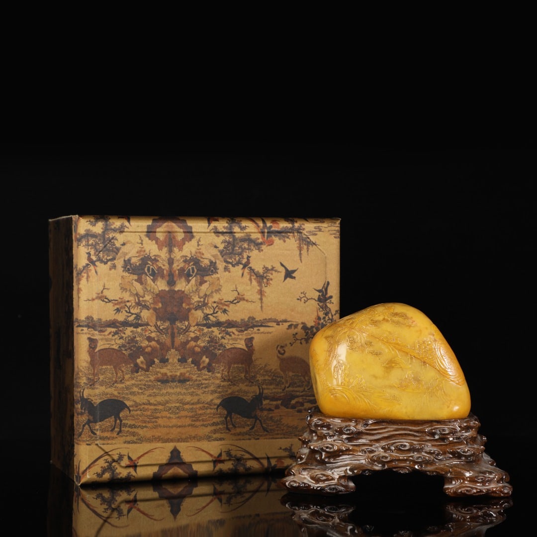 A Exquisite Shoushan Stone Landscape and Figures Pattern Seal: An Exquisite Shoushan Stone Landscape and Figures Pattern Seal,Modern Period of China,With Mark,Size:4.3inx5.1in ,Weight:2194g 寿山石山水人物纹印&