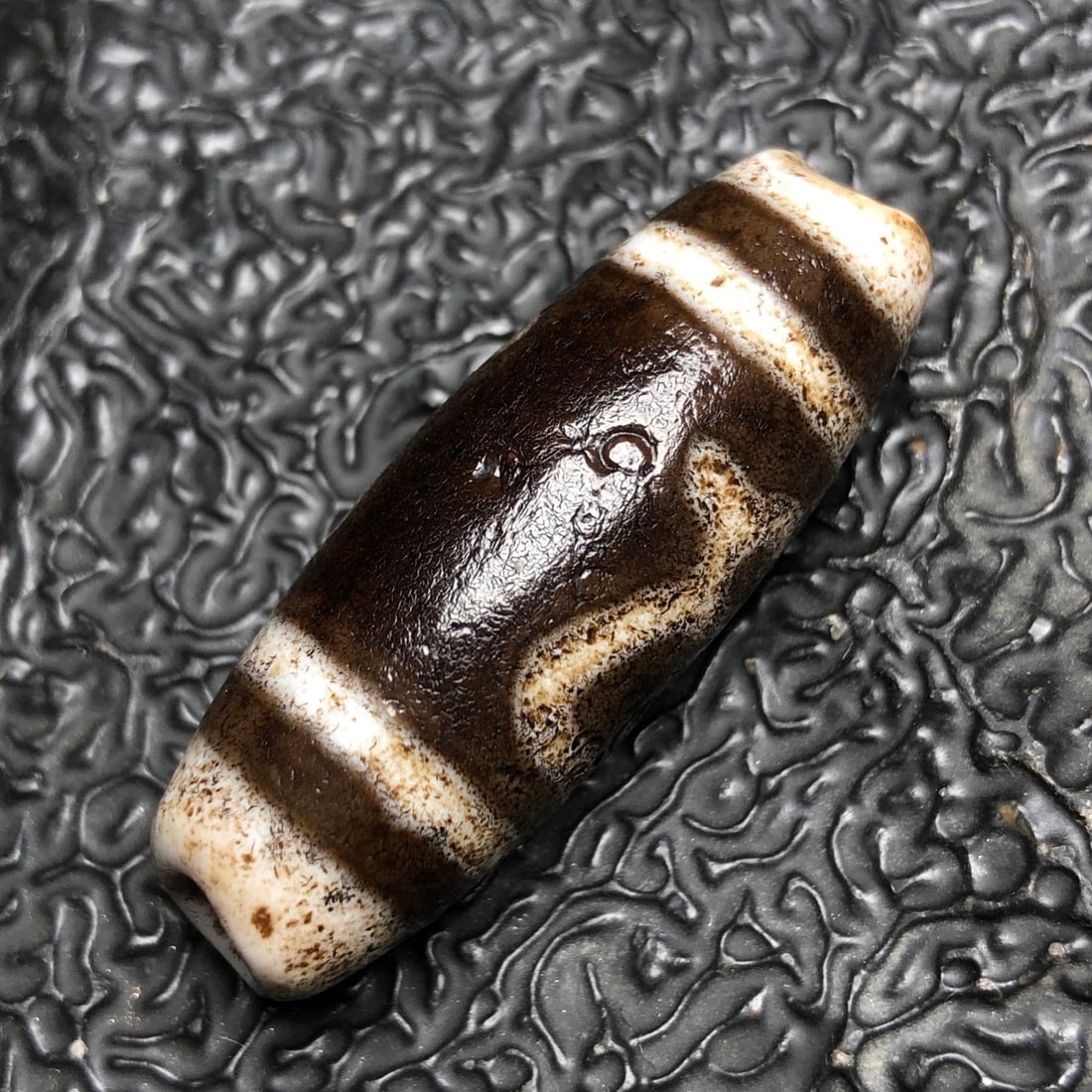 A Exquisite Mammon Dzi bead - 2