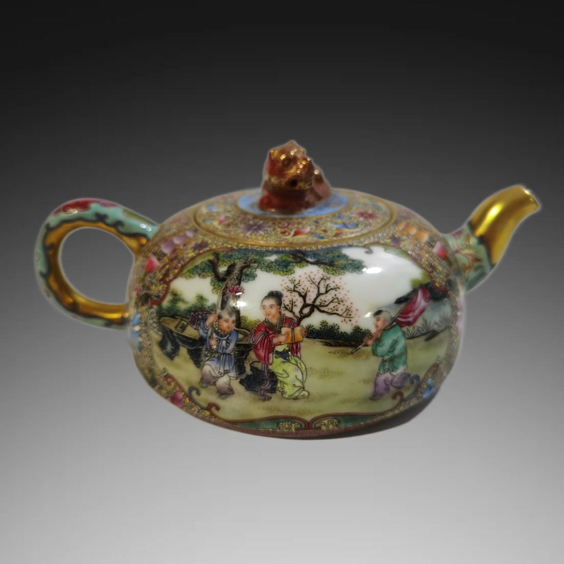 A Exquisite Enamel Figures Pattern Ewer - 5