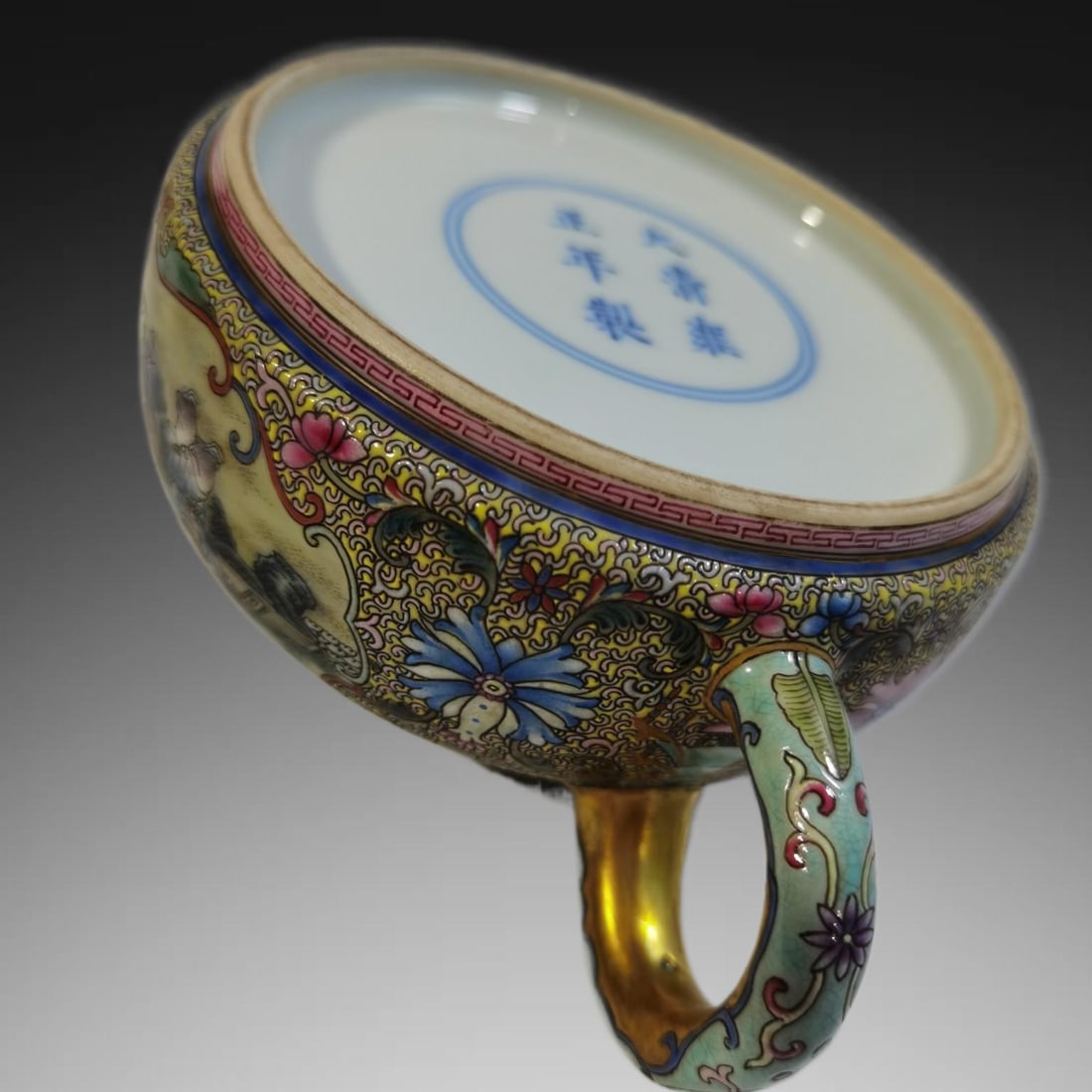 A Exquisite Enamel Figures Pattern Ewer - 7