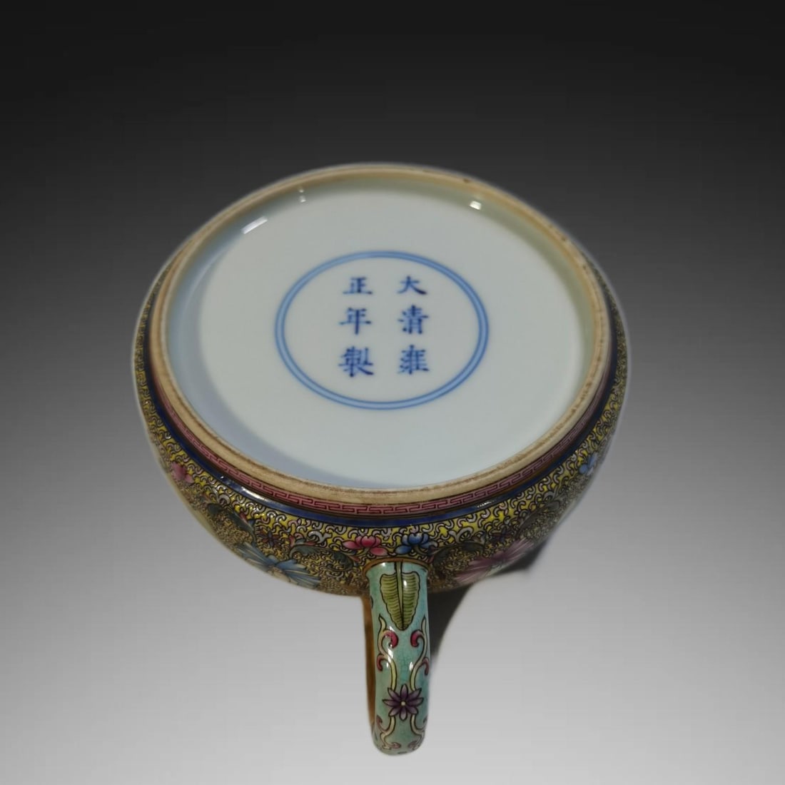 A Exquisite Enamel Figures Pattern Ewer - 8