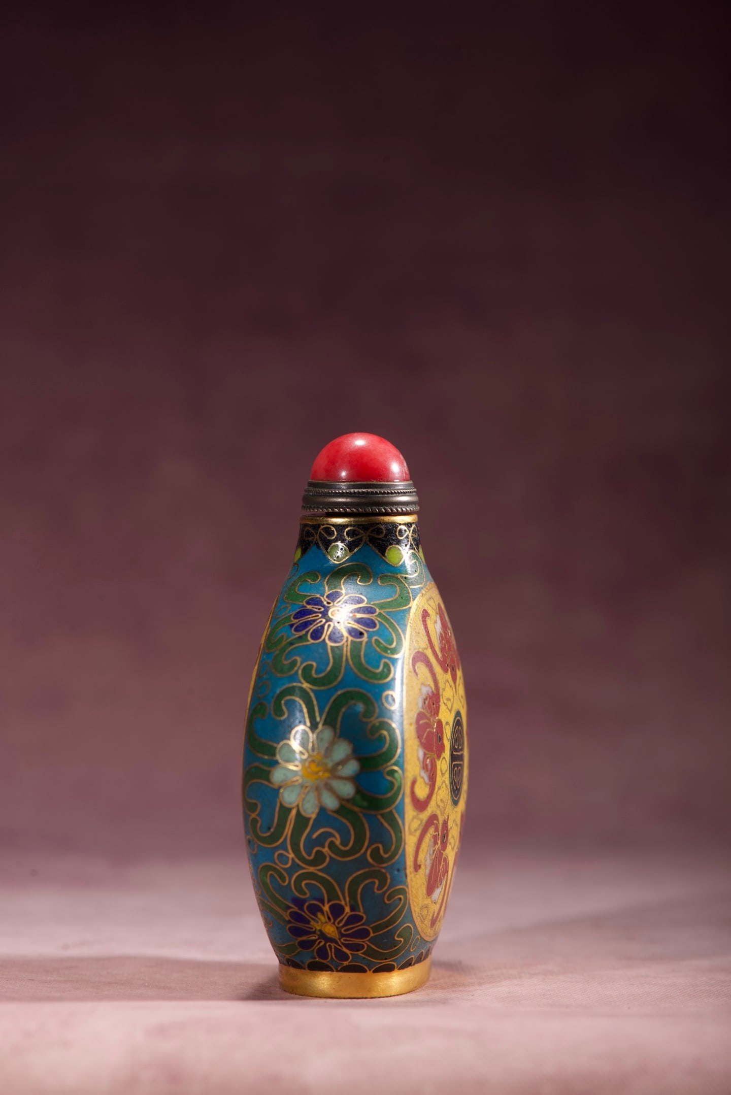 A Exquisite Cloisonne Bat Pattern Snuff Bottle - 4