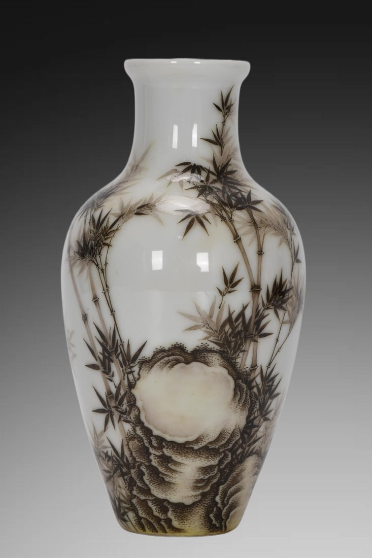 A Exquisite Enamel Ink Color Bamboo Pattern Vase: A Exquisite Enamel Ink Color Bamboo Pattern Vase,Qing Dynasty, China,Yongzheng Four-character Mark,Size:85.5inx1.8inx3.5inx1.7in
