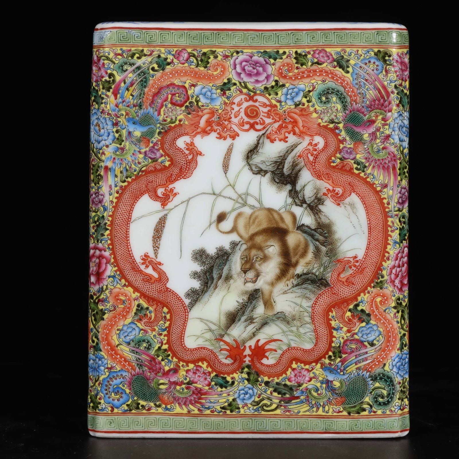 A Exquisite Yellow Ground Famille-Rose Lotus Lion Pattern Brush Pot: A Exquisite Yellow Ground Famille-Rose Lotus Lion Pattern Brush Pot,Qing Dynasty, China,Qianlong Four-character Mark,Size:5.8inx4.3inx4.3in