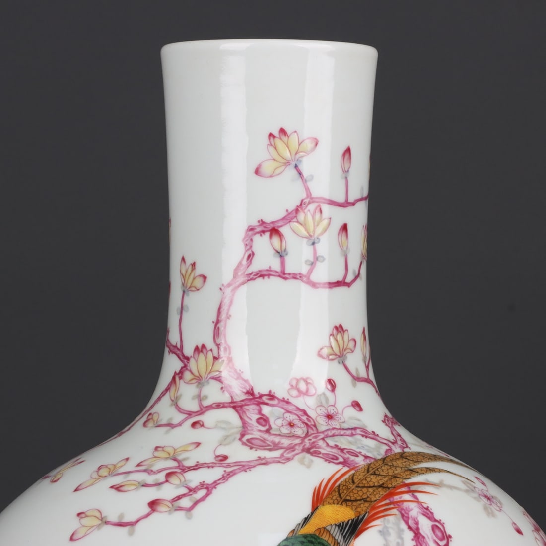 A Exquisite Ruby Red-Glazed Flower and Bird Pattern Vase - 4