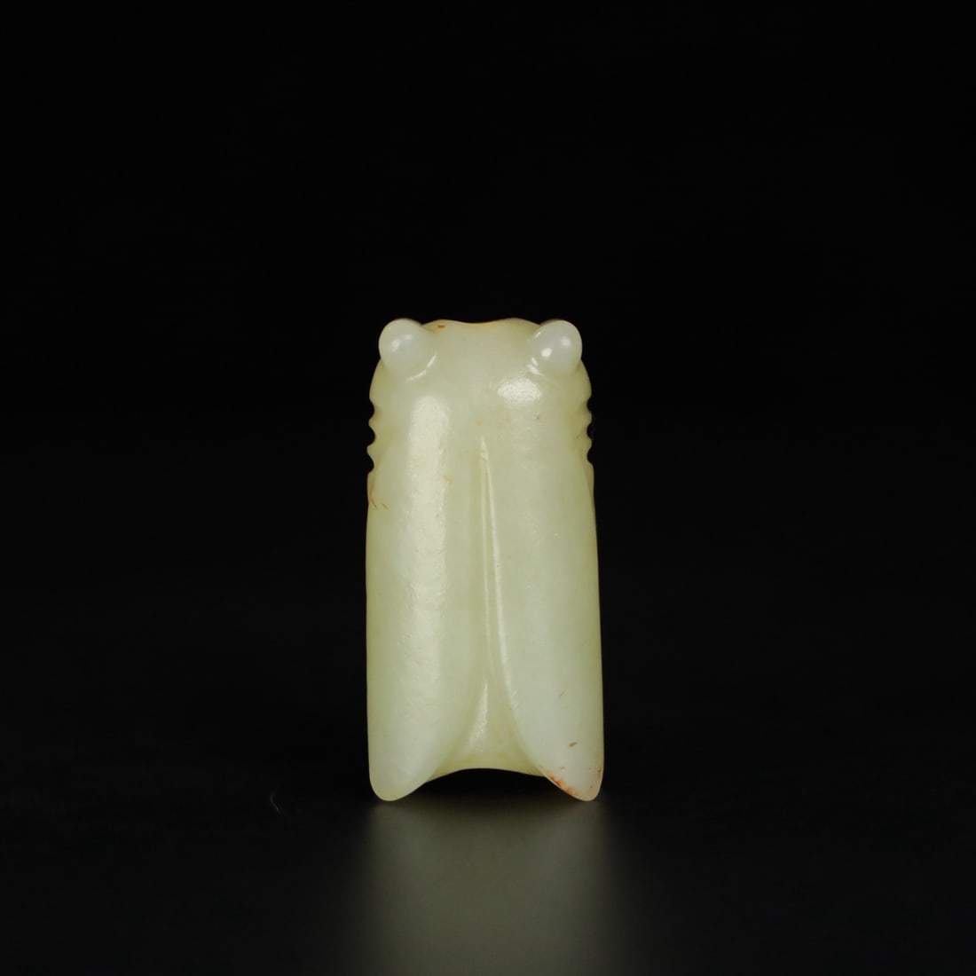 A Exquisite Hotan Jade Cicada: A Exquisite Hotan Jade Cicada,Han Dynasty, China,Size:1.8inx0.9inx0.6in,Weight:33.5g 和田玉蝉,中国汉代
