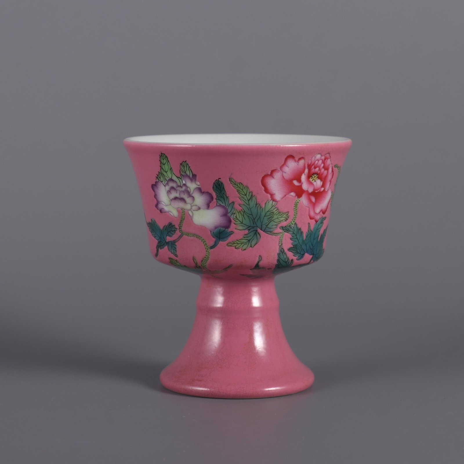 A Exquisite Rouge-pink ground Famille-Rose Flower Pattern Cup: A Exquisite Rouge-pink ground Famille-Rose Flower Pattern Cup,Qing Dynasty, China,Qianlong Six-character Mark,Size:3.1inx2.9in 胭脂粉地粉彩花卉纹&