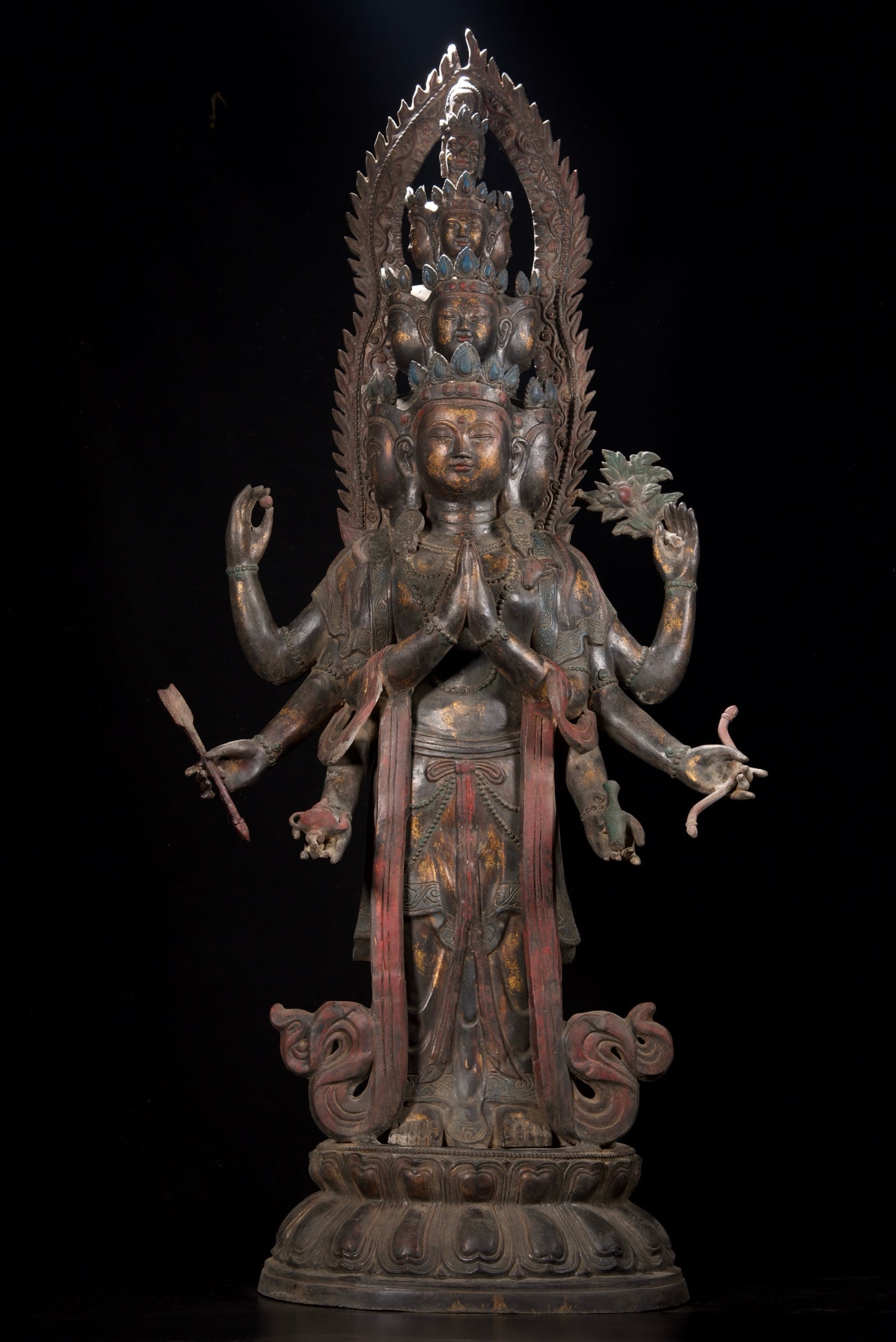 A Exquisite Gilded Copper Statue of Avalokitesvara Ornament: A Exquisite Gilded Copper Statue of Avalokitesvara Ornament,Ming Dynasty, China,Size:48inx22inx11.4in,Weight:27500g