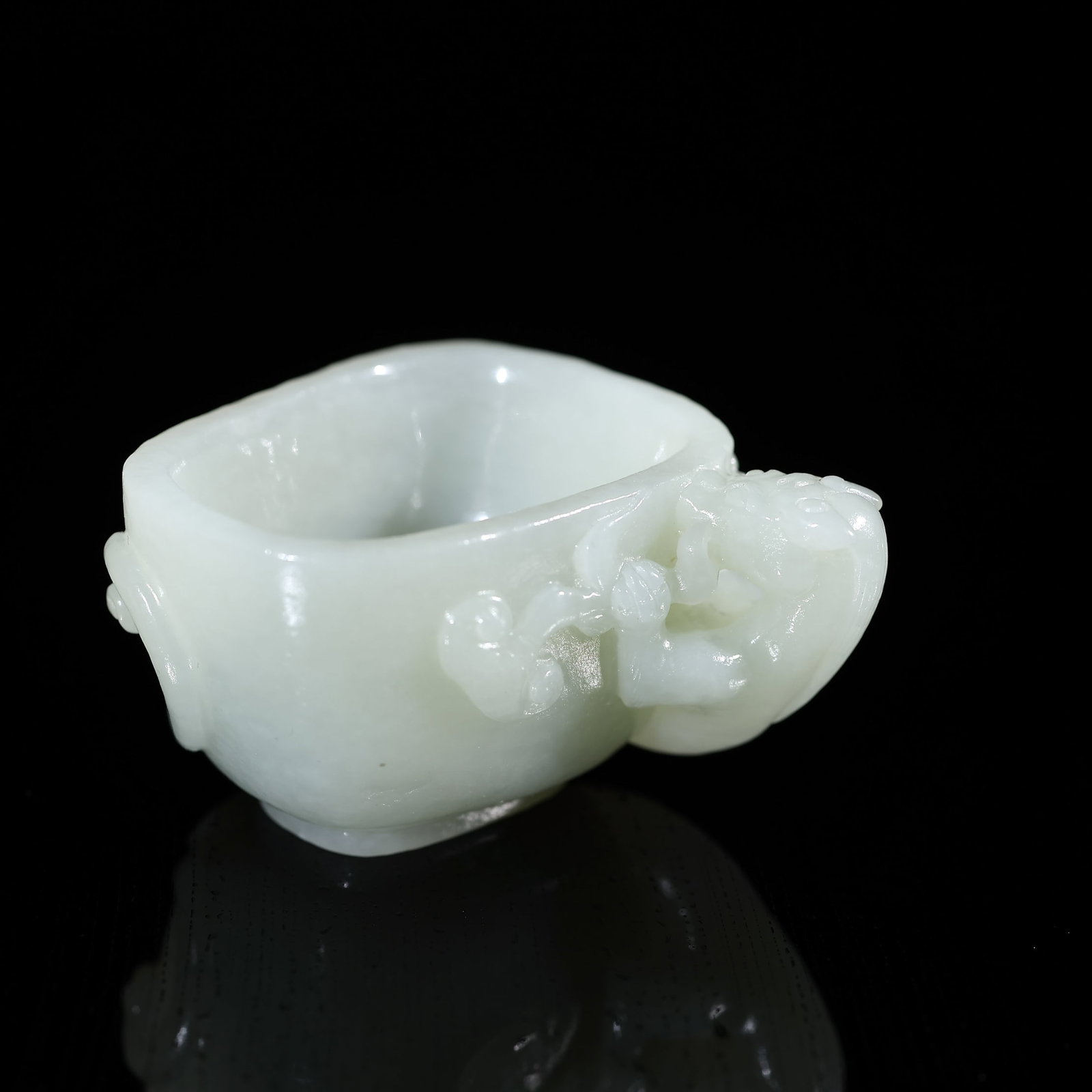 A Exquisite Hotan Jade Dragon Cup (1 of 9)
