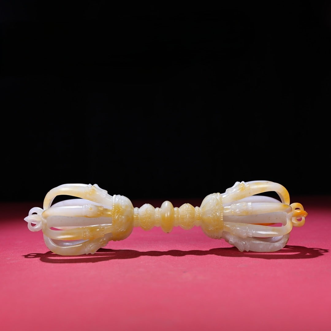 A Exquisite Hotan White Jade Vajra: A Exquisite Hotan White Jade Vajra,Han Dynasty, China,Size:9.3inx2.4in,Weight:335g 和田白玉金刚杵,中国汉代