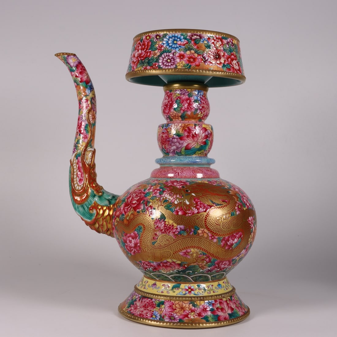 A Exquisite Enamel Dragon Pattern Teapot (1 of 12)