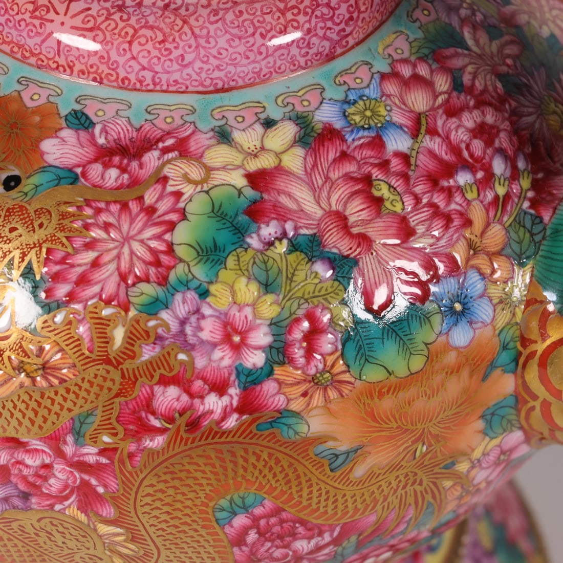A Exquisite Enamel Dragon Pattern Teapot - 9