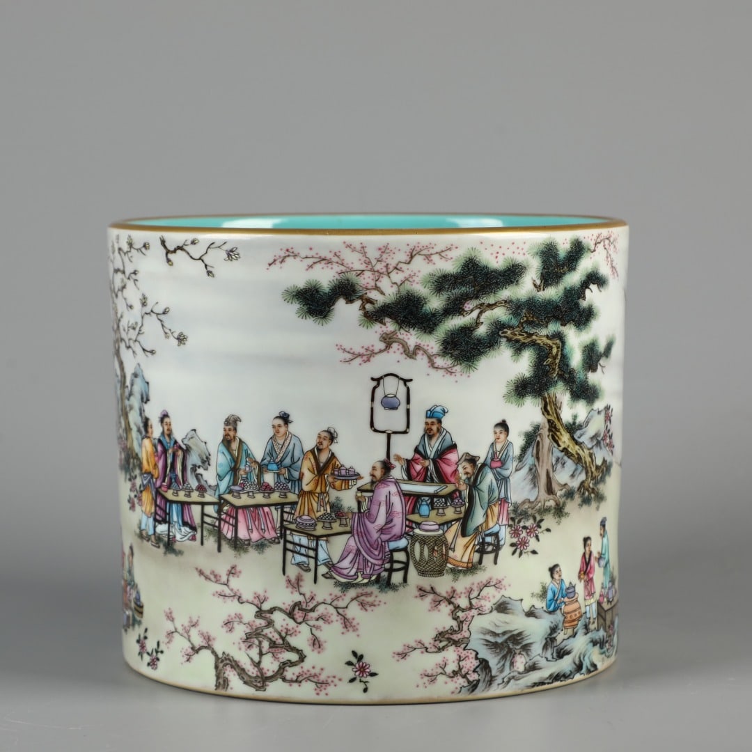 A Exquisite Famille-Rose Figures Pattern Brush Pot: A Exquisite Famille-Rose Figures Pattern Brush Pot,Qing Dynasty, China,Yongzheng Six-character Mark,Size:6.3inx7.5in 粉彩人物纹笔筒,中国清&#